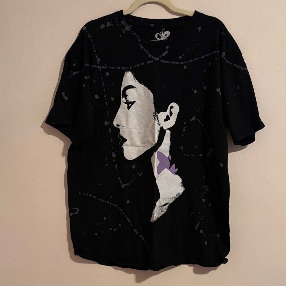 Olivia Rodrigo GUTS Tour Stylish Black Graphic Tee with Artistic Design